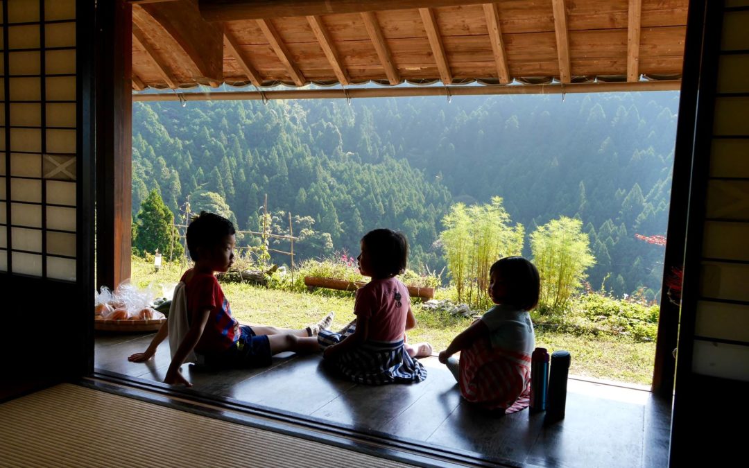 De la vie dans une  auberge traditionnelle dans les montagnes de la péninsule de  Kii